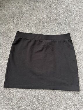 Divided Black Knit Mini Skirt